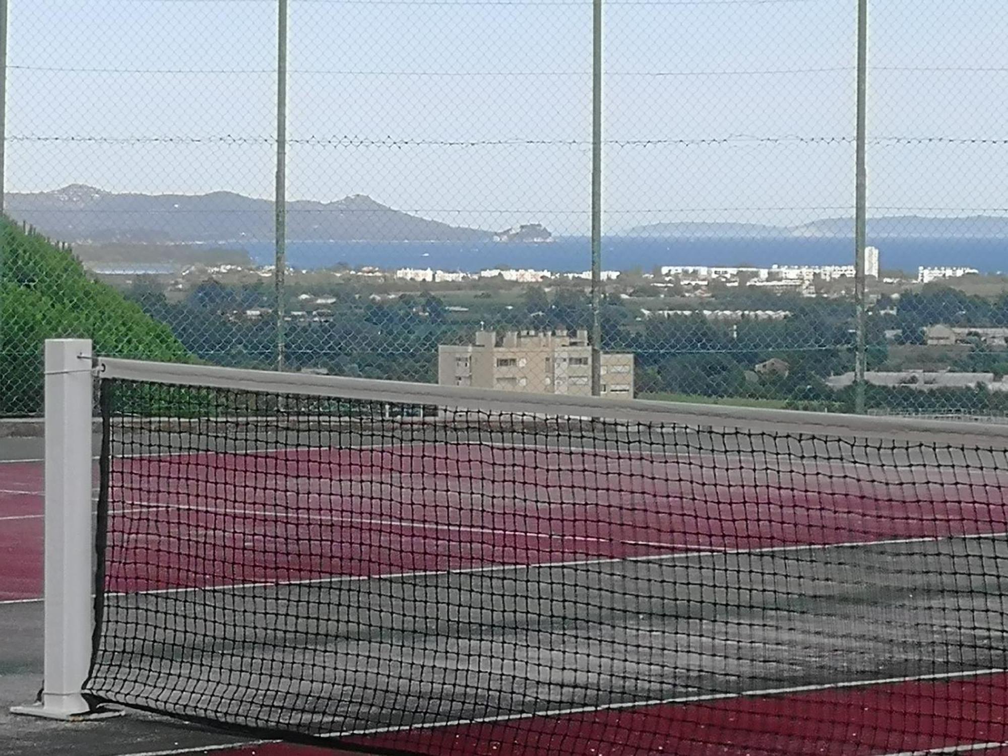 Studio Climatise Dans Residence Avec Piscine Et Tennis Hyères Exterior foto